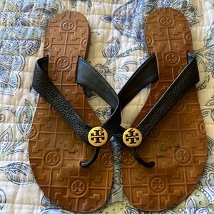 Tory Burch Thora leather  flip flop
